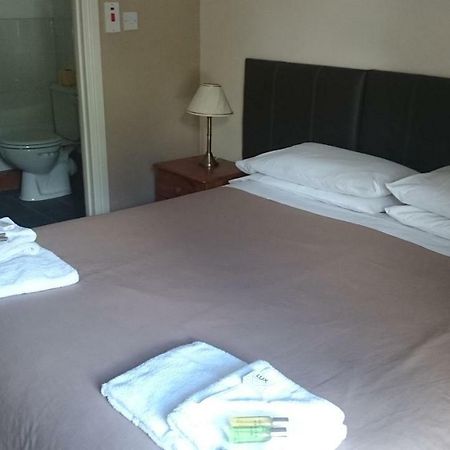 The New Swan Hotel Swansea Exteriör bild